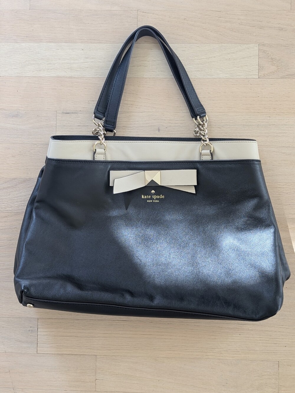 kate spade New York Hancock Park Maryanne Black and Cream Bow Leather Tote